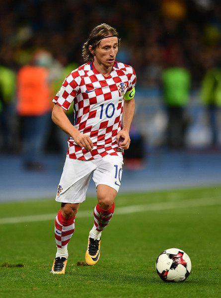 法尔克：拜仁认为超6500万欧签雅克松太贵，在关注弗拉霍维奇