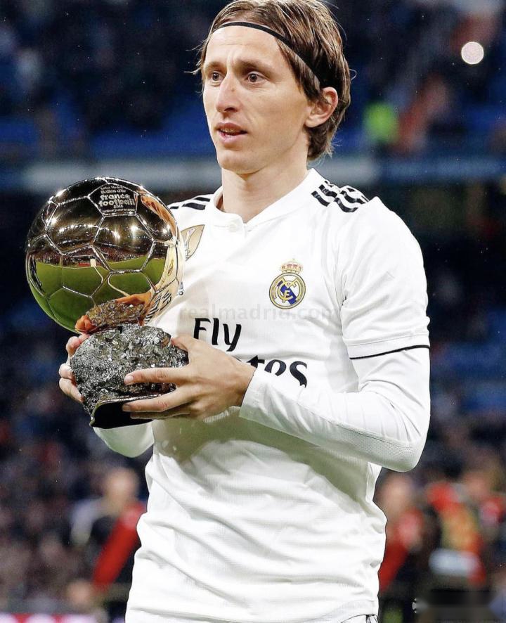 马德兴：米利西奇不敢热身U17女足，一年半不换血，足协当断则断