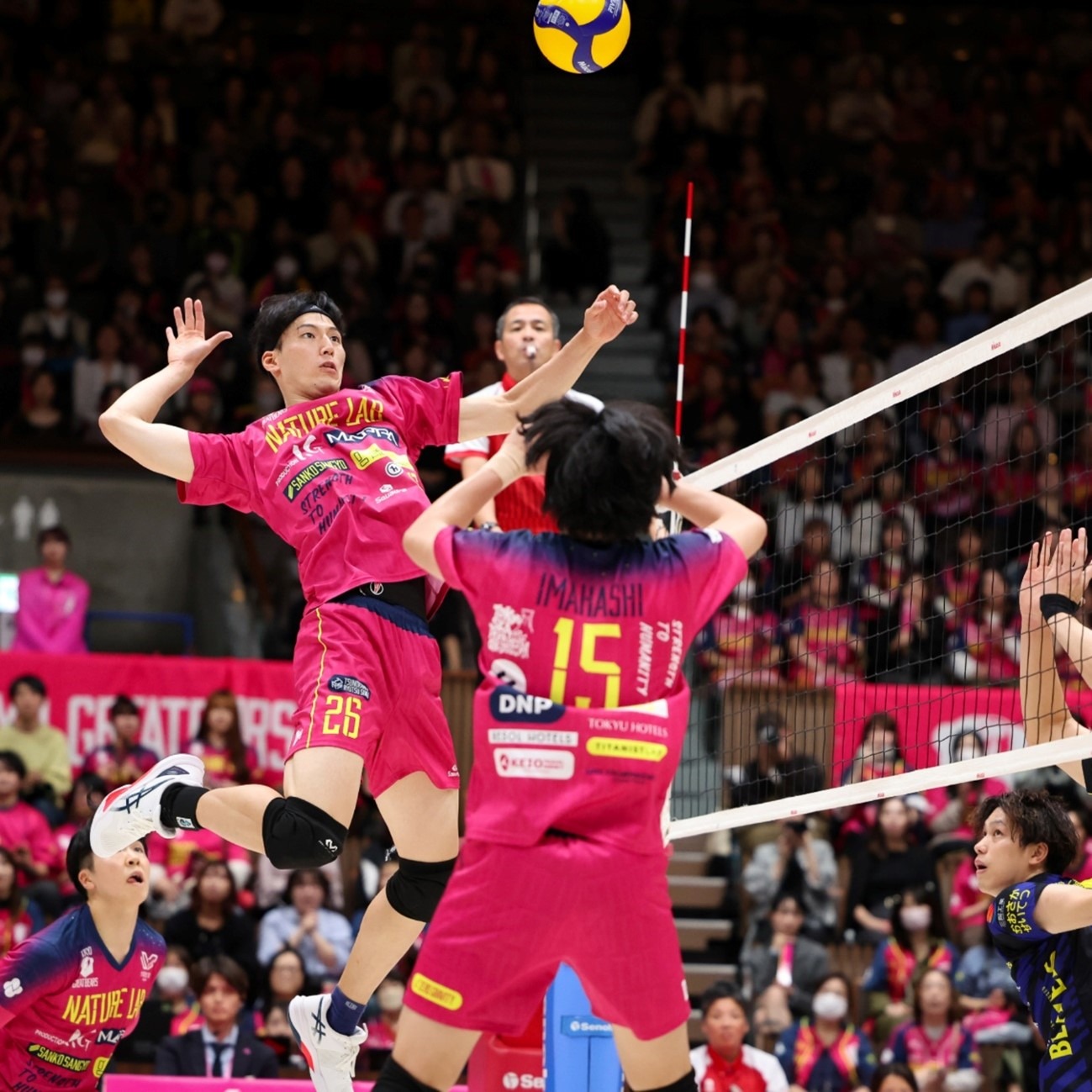 布伦森赛后调侃，若任市长将放任偷哈特手表者