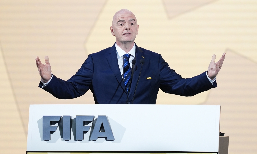 他在每一个 他在每一个